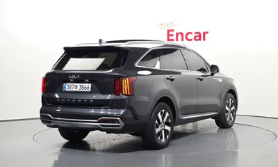 Kia Sorento 2022, 102409 км, за 14886.56 USD