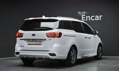 Kia Canival 2019, 193619 км, за 5993.49 USD