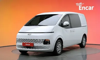 Hyundai Staria · 2022 год
