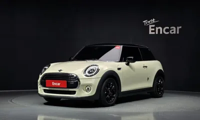 MINI Cooper · 2021 год