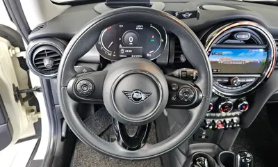 MINI Cooper 2021, 74254 км, за 9780.75 USD - фото 13