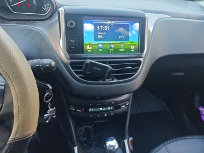Peugeot 2008 2016, 84900 км, за 4885 USD - фото 10