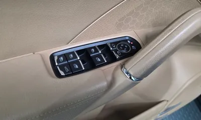 Porsche Cayenne 2017, 120256 км, за 24679.29 USD - фото 28