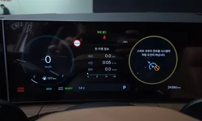 Hyundai Santafe 2024, 24386 км, за 27483.42 USD - фото 8