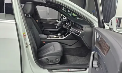 Audi A6 2023, 26838 км, за 29967.44 USD - фото 12