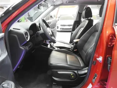 Hyundai Venue 2021, 71615 км, за 7598.28 USD - фото 12