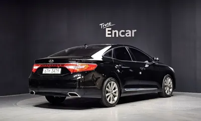Hyundai Grandeur 2015, 101848 км, за 4923.2 USD
