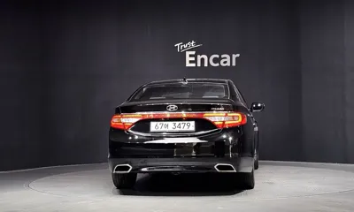 Hyundai Grandeur 2015, 101848 км, за 4923.2 USD
