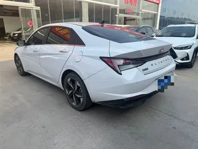 Hyundai Elantra 2021, 16000 км, за 11153.4 USD
