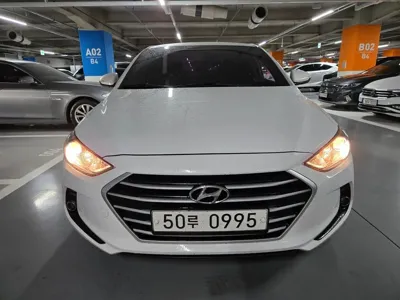 Hyundai Avante 2016, 85310 км, за 5185.77 USD