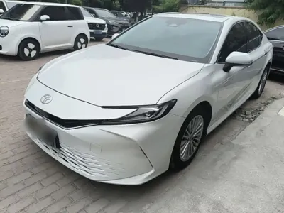 Toyota Camry 2024, 33900 км, за 17245.1 USD