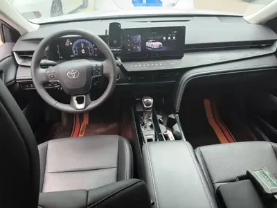 Toyota Camry 2024, 33900 км, за 17245.1 USD - фото 10