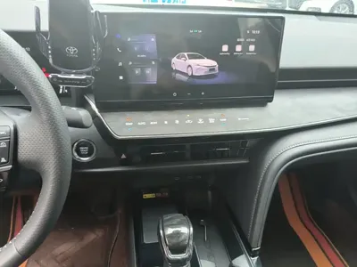 Toyota Camry 2024, 33900 км, за 17245.1 USD - фото 13