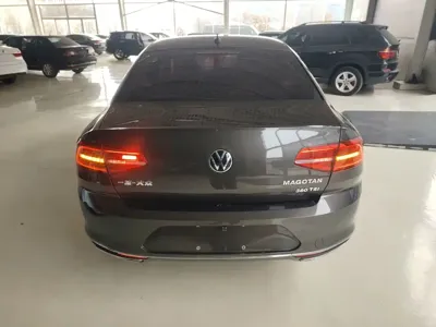 Volkswagen Magotan 2017, 193100 км, за 9111.72 USD