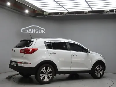 Kia Sportage 2012, 164600 км, за 2930.26 USD