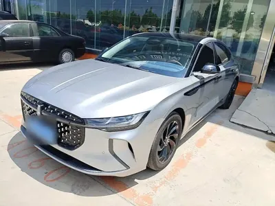 Lincoln Z · 2025 год
