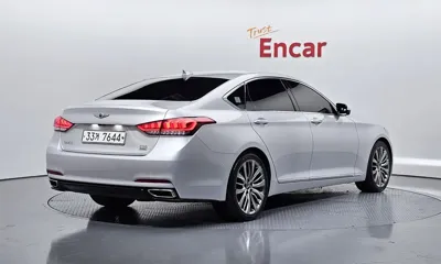 Hyundai Genesis 2014, 120849 км, за 6574.17 USD