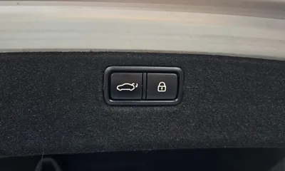 Hyundai Genesis 2014, 120849 км, за 6574.17 USD - фото 20