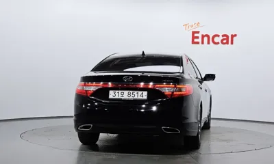 Hyundai Grandeur 2011, 121980 км, за 3178.81 USD