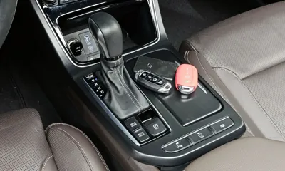 Hyundai Grandeur 2019, 93763 км, за 11961.25 USD - фото 9
