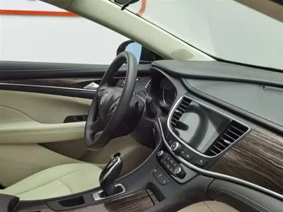 Buick LaCrosse 2020, 28100 км, за 11315.26 USD - фото 22