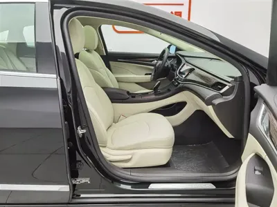 Buick LaCrosse 2020, 28100 км, за 11315.26 USD - фото 23