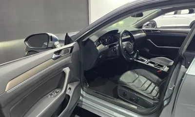 Volkswagen Arteon 2020, 155163 км, за 12871.35 USD - фото 11