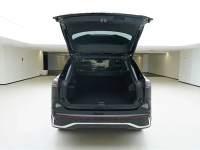Volkswagen Tiguan L 2025, 29000 км, за 23987.36 USD - фото 6