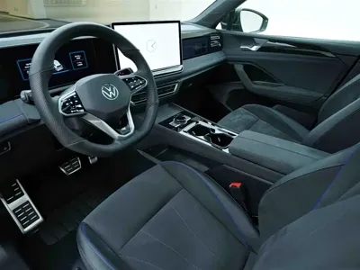 Volkswagen Tiguan L 2025, 29000 км, за 23987.36 USD - фото 9