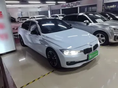 BMW 3 Series 2016, 115300 км, за 7805.88 USD