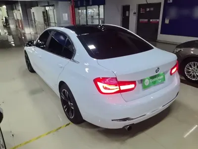 BMW 3 Series 2016, 115300 км, за 7805.88 USD