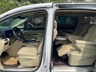 Buick GL8 2024, 70000 км, за 27809.94 USD - фото 8
