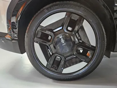 Kia EV9 2024, 22900 км, за 14657.99 USD