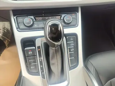 Geely Boyue 2018, 30400 км, за 5136.76 USD - фото 14