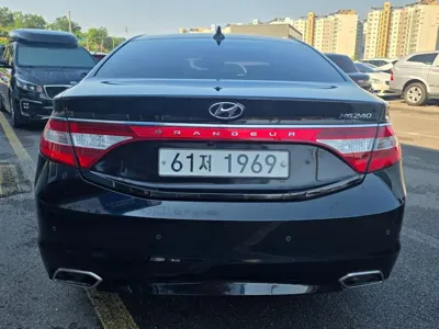 Hyundai Grandeur 2015, 183152 км, за 3603.78 USD