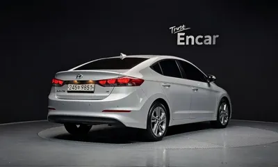 Hyundai Avante 2018, 56878 км, за 7700.78 USD - фото 2