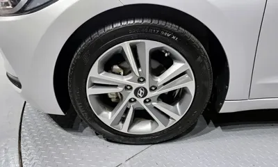 Hyundai Avante 2018, 56878 км, за 7700.78 USD - фото 5
