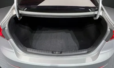Hyundai Avante 2018, 56878 км, за 7700.78 USD - фото 29