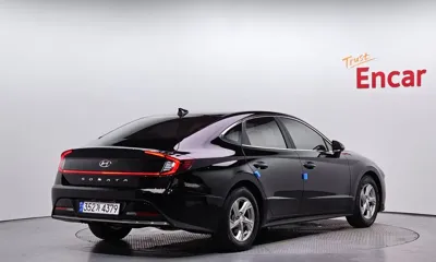Hyundai Sonata 2022, 65348 км, за 10684.04 USD