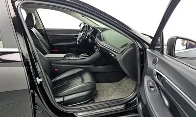 Hyundai Sonata 2022, 65348 км, за 10684.04 USD - фото 11