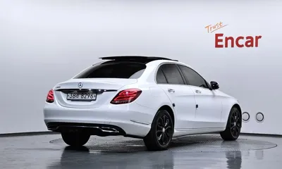 Mercedes-Benz C-Class 2015, 54683 км, за 10093.11 USD