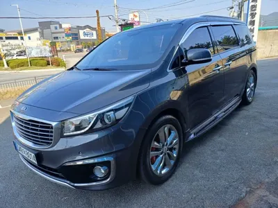 Kia Canival · 2017 год