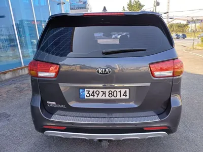Kia Canival 2017, 156960 км, за 8259 USD