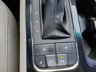Kia Canival 2017, 156960 км, за 8259 USD - фото 9