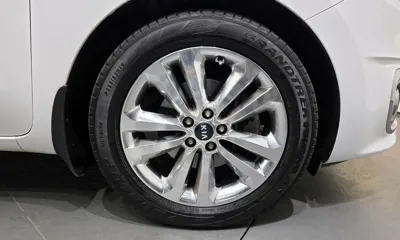 Kia Canival 2015, 179463 км, за 5761.58 USD