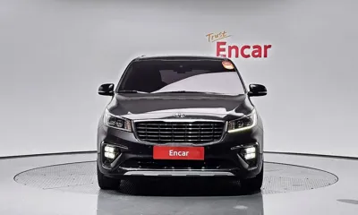 Kia Canival 2019, 122260 км, за 9984.23 USD