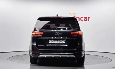 Kia Canival 2019, 122260 км, за 9984.23 USD