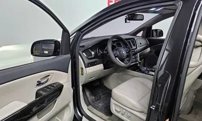 Kia Canival 2019, 122260 км, за 9984.23 USD - фото 11