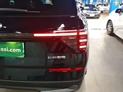 Ford Edge 2025, 7300 км, за 26639.38 USD - фото 8