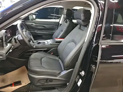 Ford Edge 2025, 7300 км, за 26639.38 USD - фото 15
